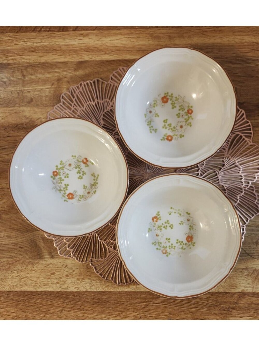Stoneware Wildflower Pattern Cereal Bowls Tan Scalloped Edge Meadow Flowers